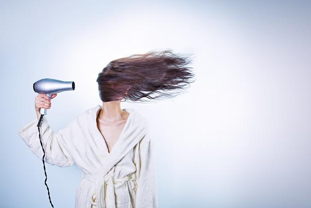 Restoring Luster: The Science Behind Intensive Hair Repair